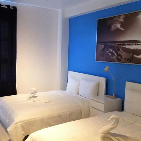 Hollywood Beachfront Condo W/Pool